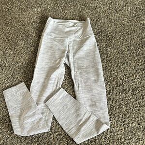 Lululemon wunder under leggings size 2